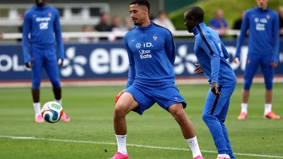 Mbappé chama Upamecano de melhor do mundo e a França monta seu escudo