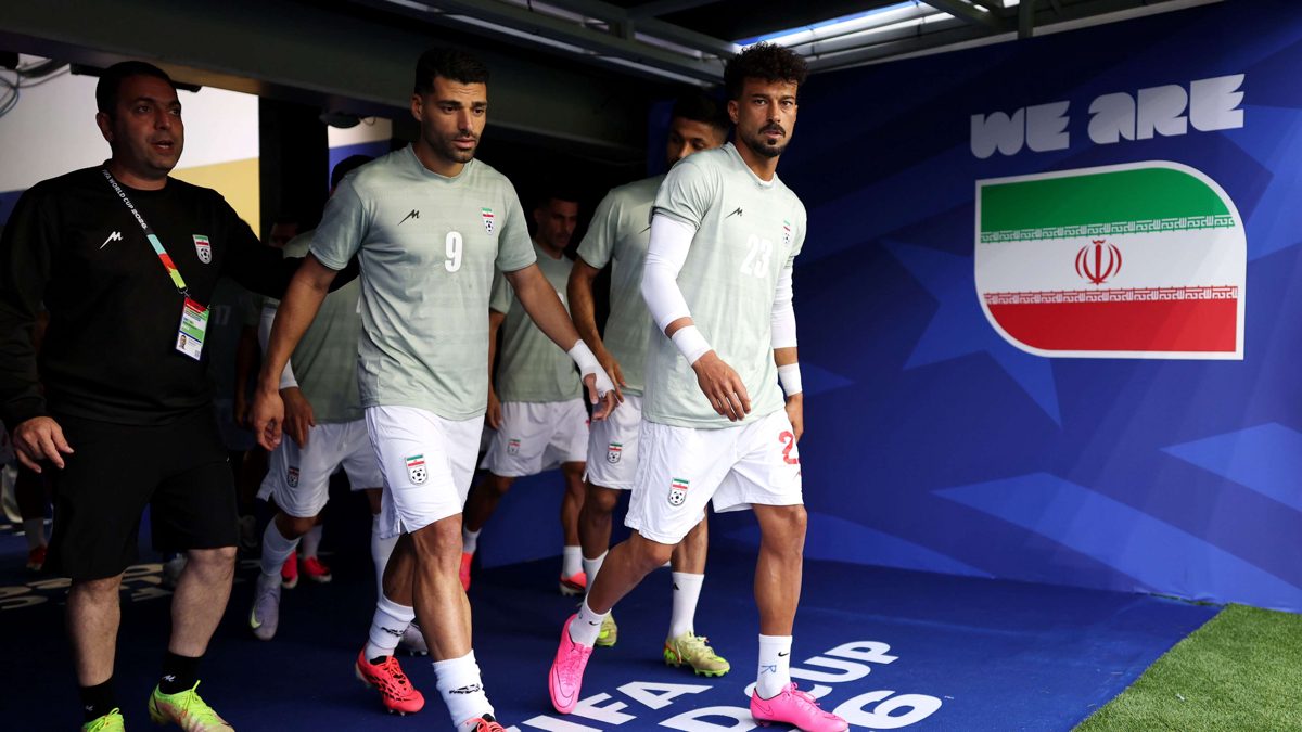 O que o Irã enfrenta que nenhuma outra seleção enfrentou Ghalenoei chama EUA de