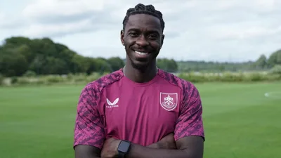 Tuanzebe promete tratar CR7 como 'mais um adversário' na estreia da Copa