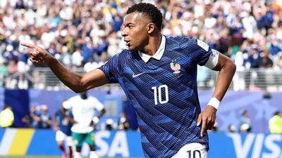 Mbappé passa Pelé e Messi com 14 gols e Klose já sente a pressão