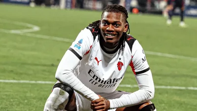 Rafael Leão e o soco que parou o mundo — o que vem depois disso