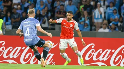 Jules Koundé e o retorno às origens — o zagueiro que a Europa disputou