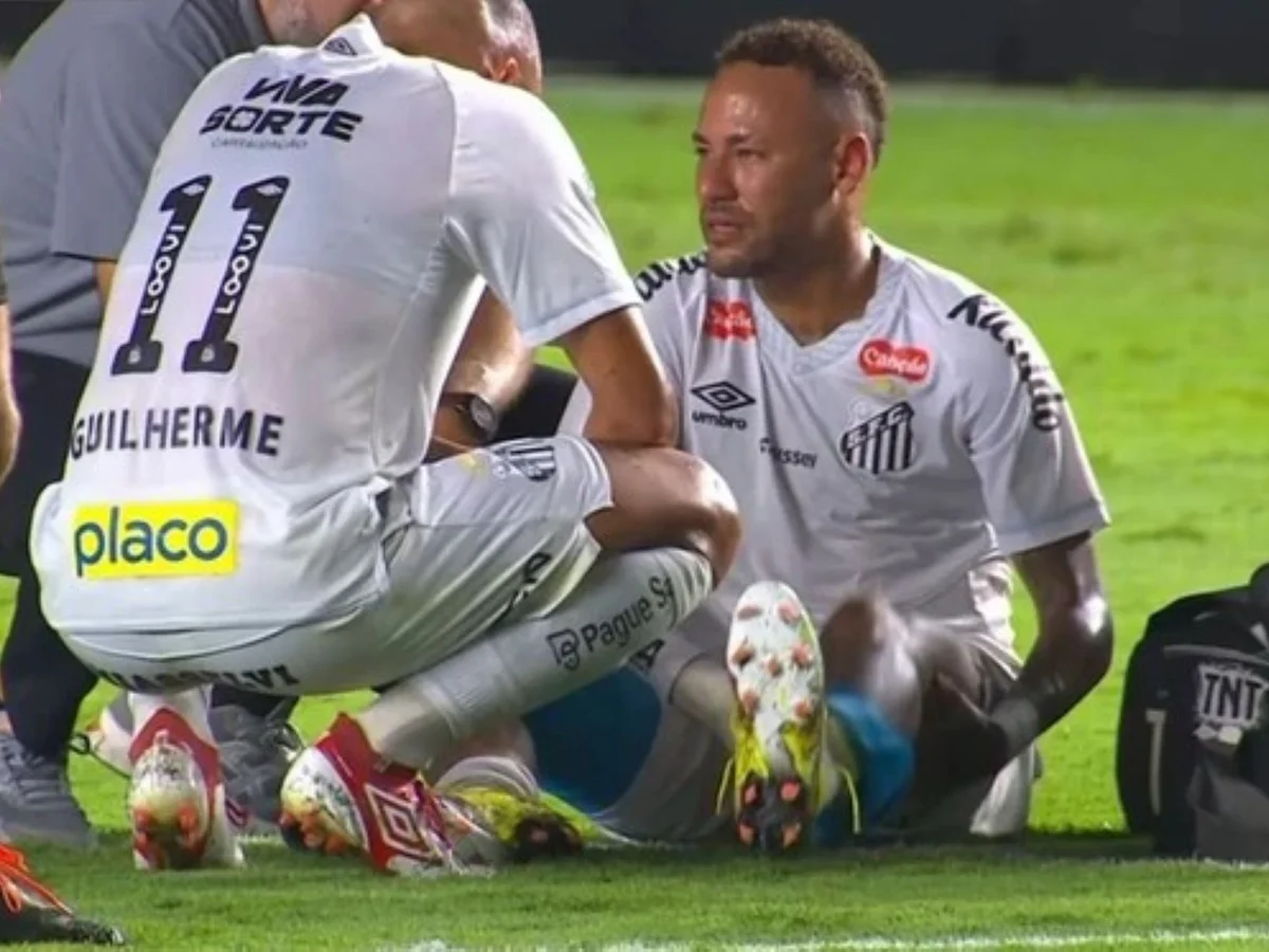A lesão que manteve Neymar fora dos dois primeiros jogos Neymar volta e Ancelott