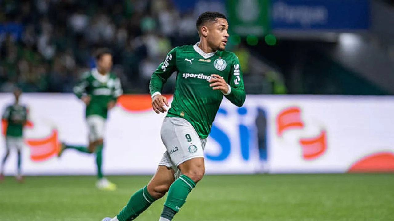 Em 12 meses, quem deve liderar Dois camisa 9, um Brasileirão