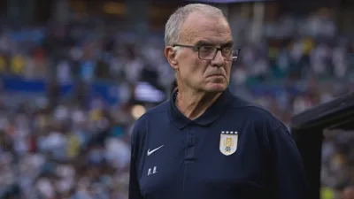 Bielsa detesta a pausa e avisa que o futebol perdeu algo que não volta