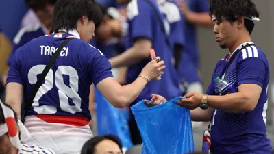 Como o Japão transforma sacolas de lixo em símbolo de civilização na Copa