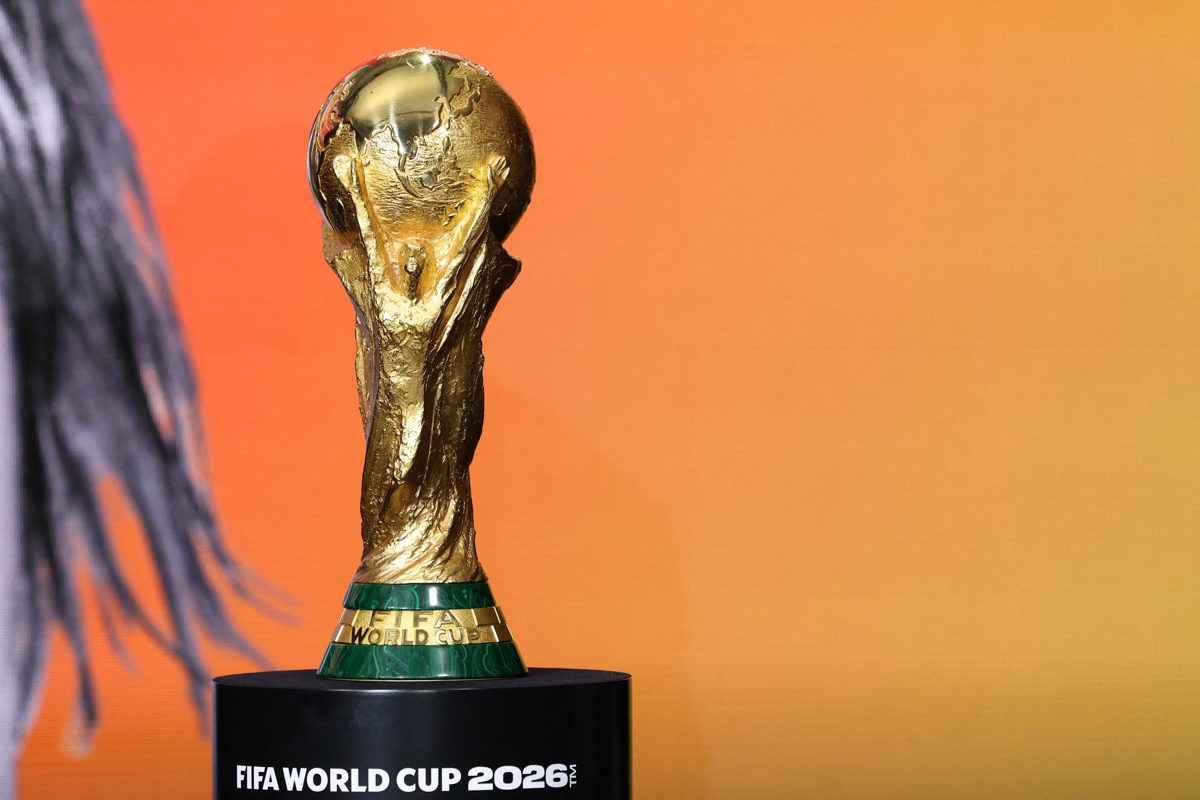 O gesto que atravessou quatro Copas do Mundo sem perder força Como o Japão trans