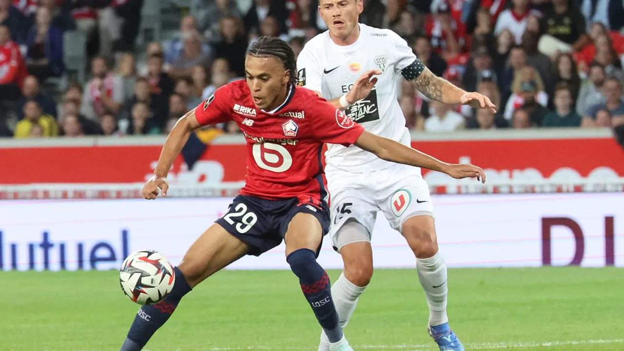 Kylian Mbappé comemora gol pela França na Copa do Mundo 2026 com braços abertos