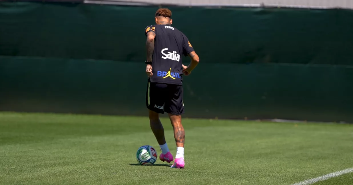 A recuperação de Neymar e o que o treino de domingo revelou Neymar treina com o