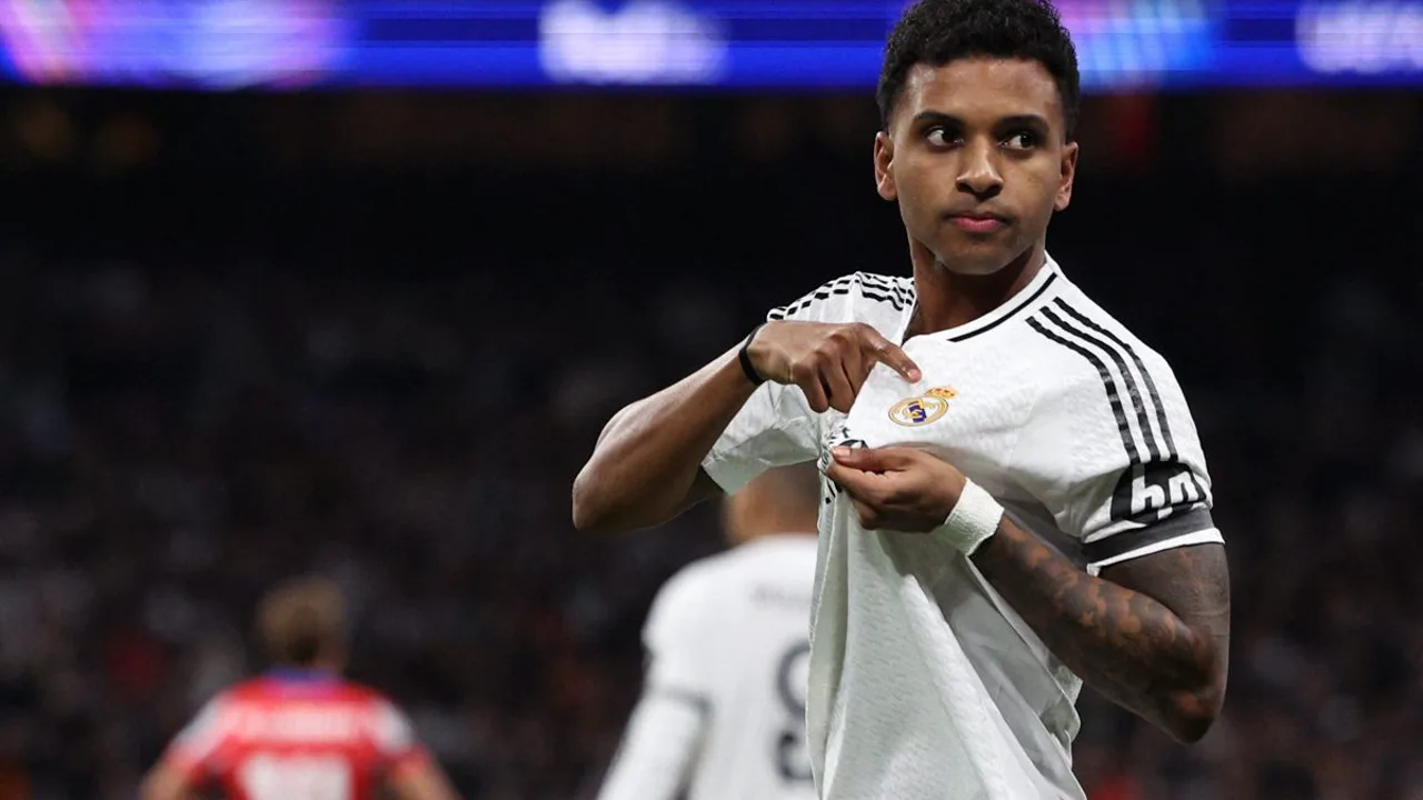 Rodrygo, atacante do Real Madrid, com a camisa 11 durante partida da Champions League