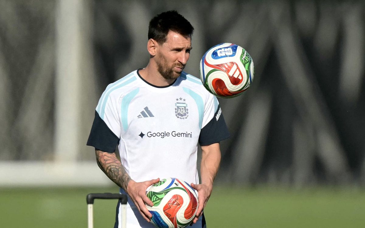 Os dias de silêncio antes da estreia contra a Argélia Pai de Messi recebe alta e