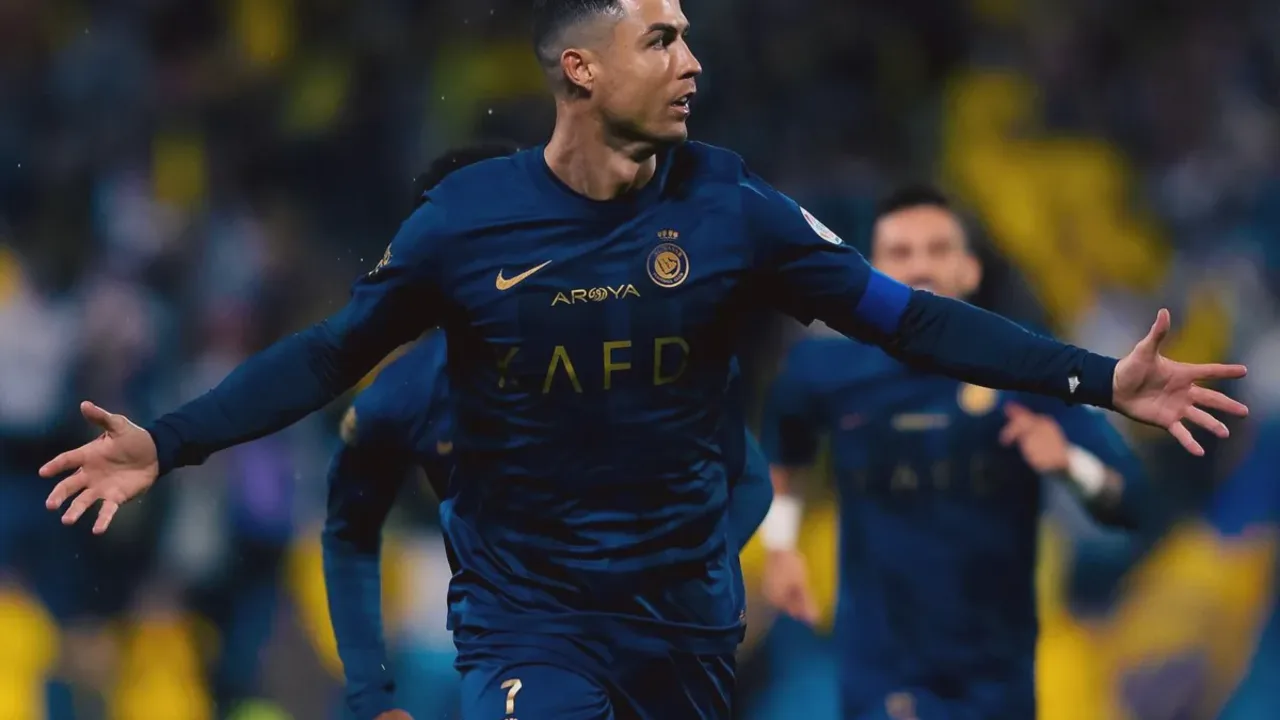 Cristiano Ronaldo celebra gol contra o Uzbequistão no NRG Stadium de Houston na Copa do Mundo 2026