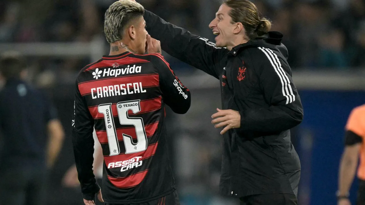 Jogadores da Colômbia em campo durante a Copa do Mundo 2026, com James Rodríguez e Luis Díaz em destaque