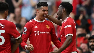 O que Elanga aprendeu com Ronaldo vai além do que CR7 criticou