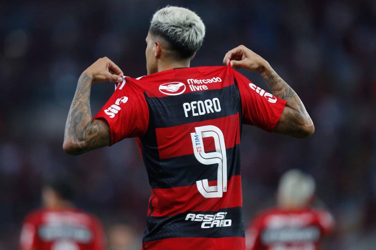 Como ele aprendeu a fazer aquilo Pedro e os 12 gols que fazem o camisa 9