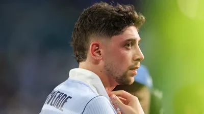 Reunião de 48 minutos e jogadores que saíram sem resposta — o Uruguai chega rachado à...