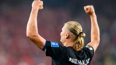 Haaland entrega a Copa à França antes de jogar contra ela em Boston