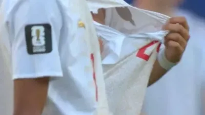 Puma defende uniformes rasgados cinco vezes e jogadores ficam no meio do fogo cruzado