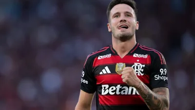 Saúl no Flamengo — o meia que a Europa formou e o Brasileirão recebeu aos 31