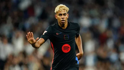 Pino sai com tipoia e a Espanha perde mais um atacante na Copa