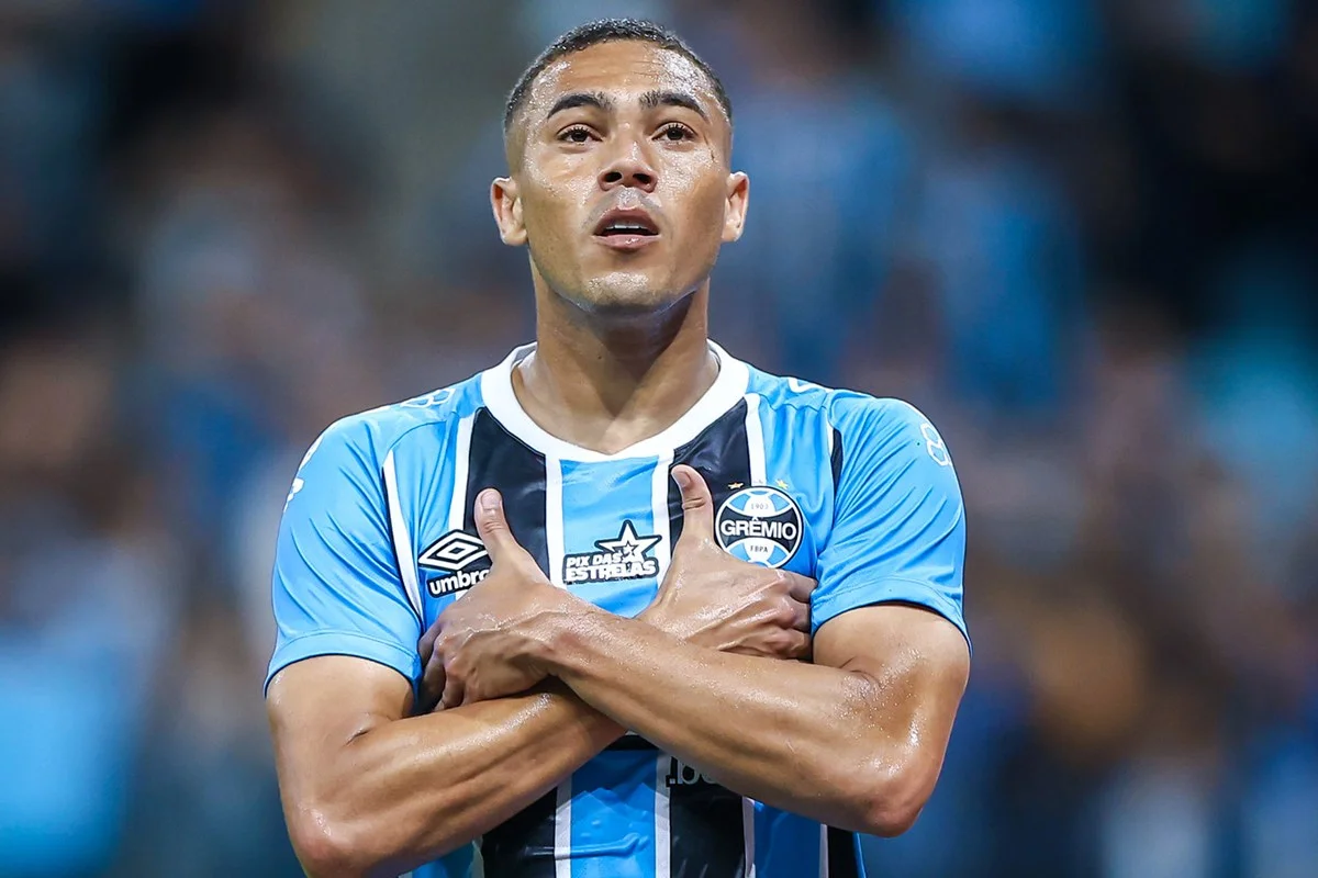 Carlos Vinícius (Grêmio)