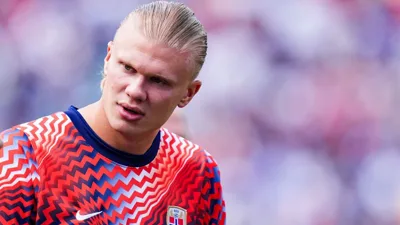 Solbakken faz 10 mudanças, torcida grita por Haaland e Noruega leva 4 a 1 da França