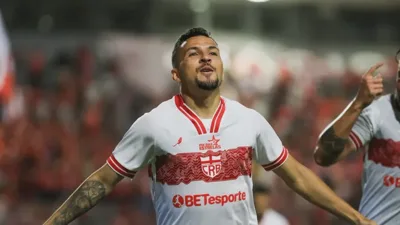 Dadá Belmonte decide cedo e CRB sufoca o Botafogo SP no Santa Cruz