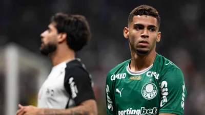 Arthur e os 10 jogos que um zagueiro de 172 cm constrói no Palmeiras