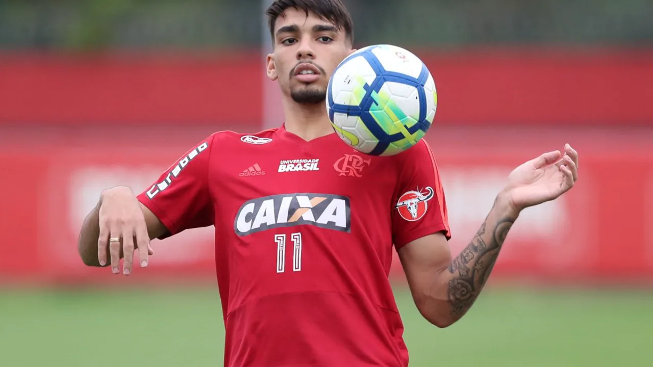 Torcedores brasileiros com bandeiras no MetLife Stadium em Nova Jersey durante Copa do Mundo 2026