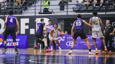 NBB 2024, outubro: Pinheiros venceu o Botafogo por 13 pontos no Oscar Zelaya