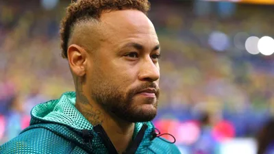 Ancelotti revela bastidores de Neymar no banco antes de Brasil x Noruega