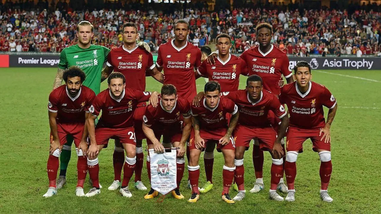 Hugo Ekitiké com a camisa do Liverpool e Harry Wilson com a camisa do Fulham em ação na Premier League 2025/2026
