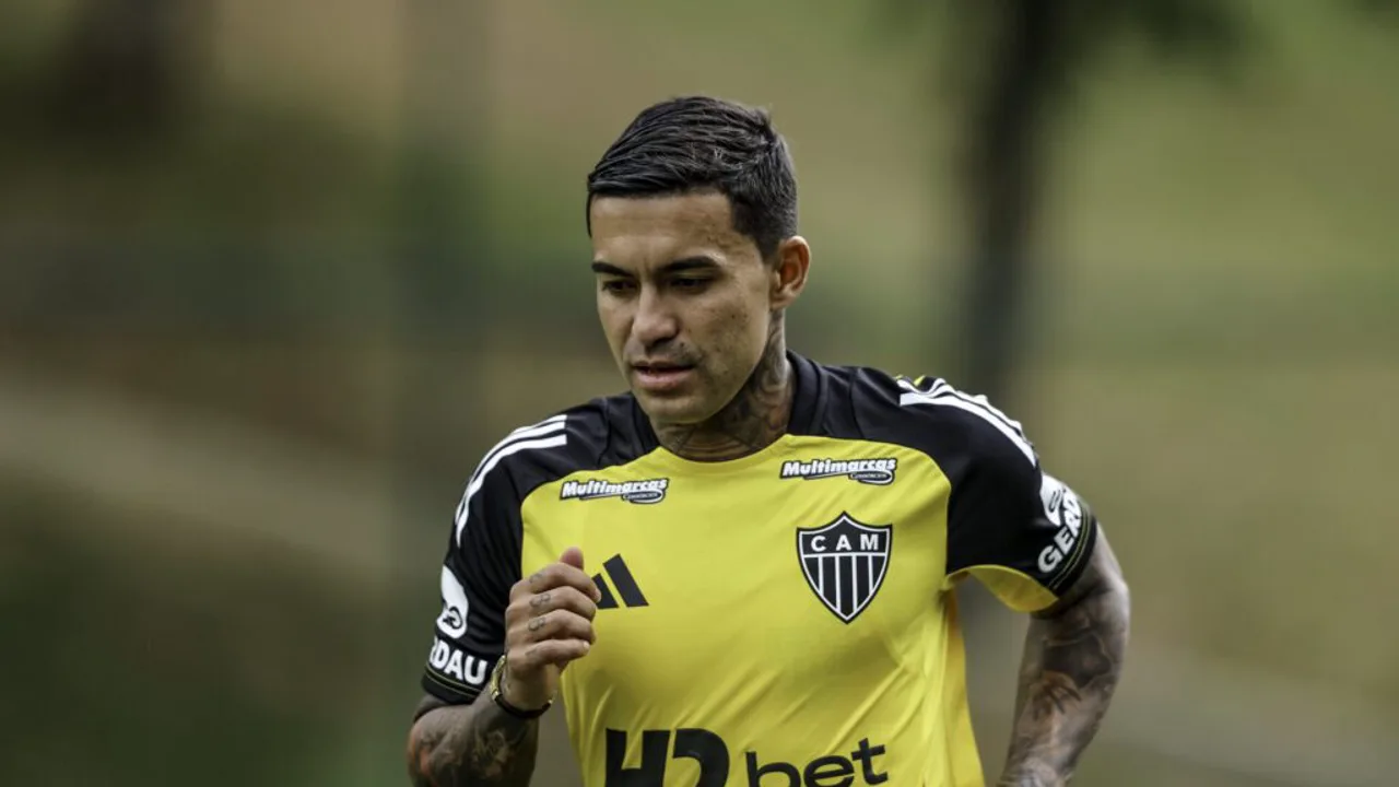 Dudu, atacante do Atlético Mineiro, com a camisa 92 durante partida do Brasileirão Série A 2026