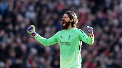 Alisson e os 28 jogos que sustentam Anfield na temporada mais exigente da era Klopp pós-Klopp