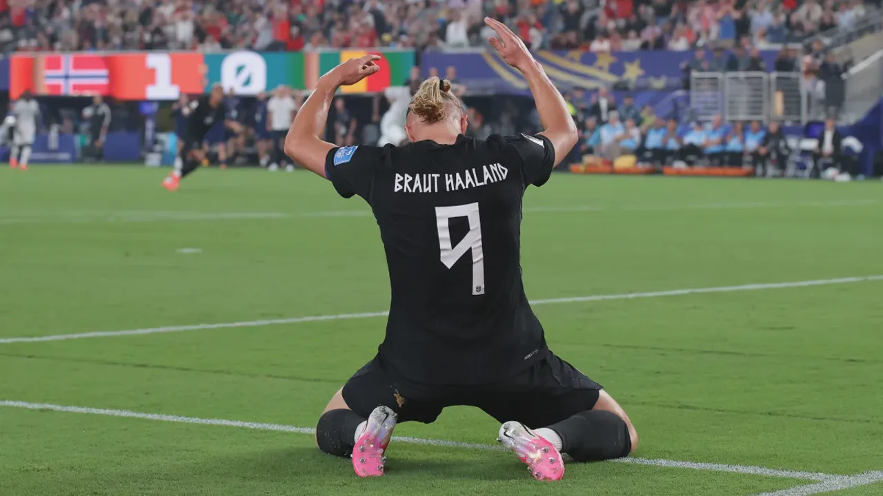 Erling Haaland comemora gol contra o Brasil nas oitavas de final da Copa do Mundo 2026 no MetLife Stadium