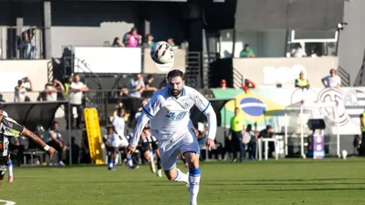 Léo Gamalho e os 40 anos que o Brasileirão ainda não sabe como parar