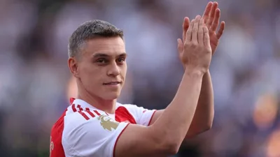 Trossard ou Cunha: qual atacante da Premier League nasceu no tempo certo