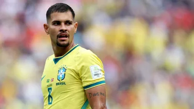 Bruno Guimarães de cabeça baixa após pênalti perdido no MetLife Stadium, Copa do Mundo 2026