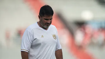 Eduardo de Souza Barroca e o CRB que ele decidiu fazer funcionar por dentro