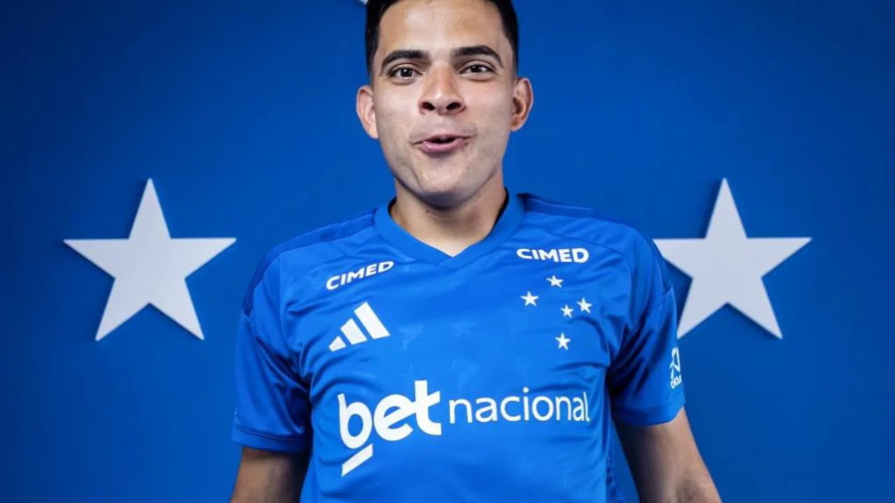 Bruno Rodrigues, atacante do Cruzeiro, em ação pelo Brasileirão Série A de 2026