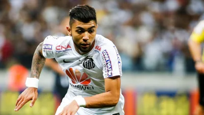 Gabigol e David frente a frente: quem aparece quando o clássico cobra