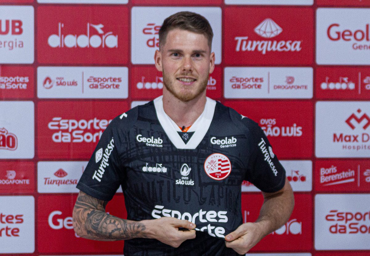 Arnaldo (Náutico)