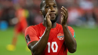 David Junior Hoilett e a lacuna que um zagueiro de 36 anos ainda precisa fechar