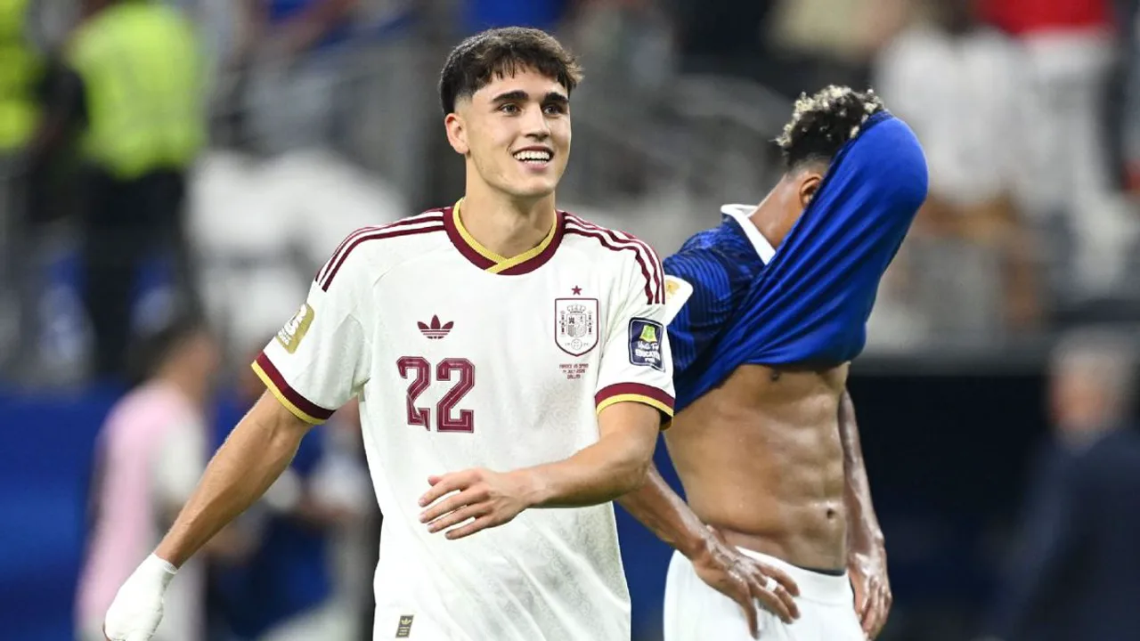 Jogadores da Espanha celebram classificação à final da Copa do Mundo 2026 após vencer a França por 2 a 0