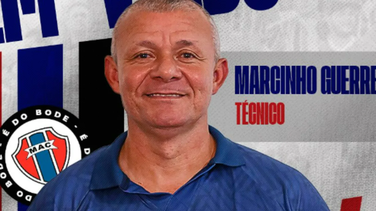 Marcinho, treinador do Maranhão, na beira do campo durante partida da Copa do Nordeste 2026