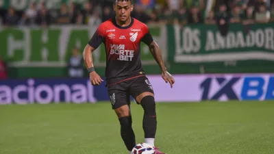 Dudu e os 34 jogos que um zagueiro de 175 cm está construindo no Furacão