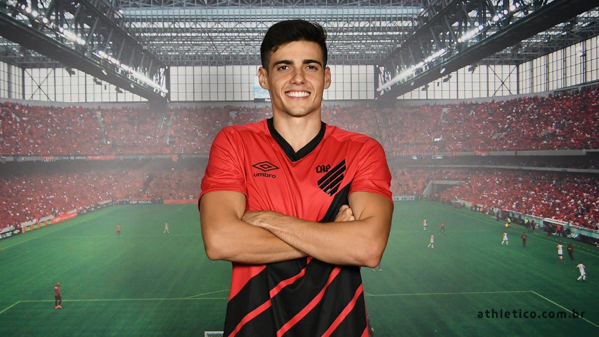 Léo (Athletico PR)