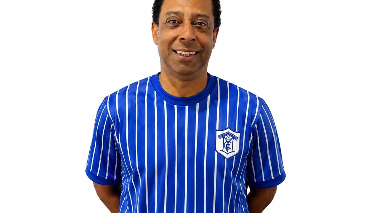 Bladimir Morales Duarte, treinador venezuelano do Academia Puerto Cabello na Copa Sudamericana 2026