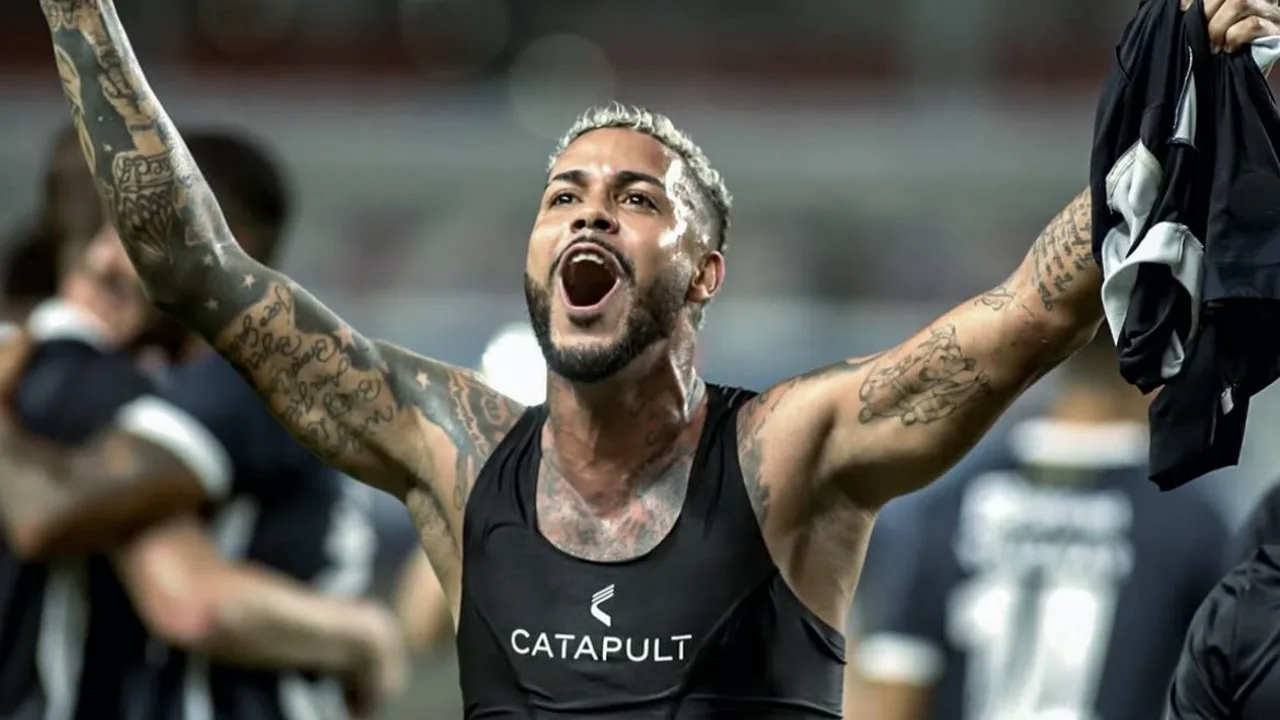 Maxwell, atacante do Operário PR, em ação durante partida da Série B do Brasileirão 2026
