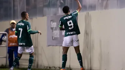 O dia em que o Volta Redonda virou 3 a 2 sobre o Athletico e sacudiu a Série B